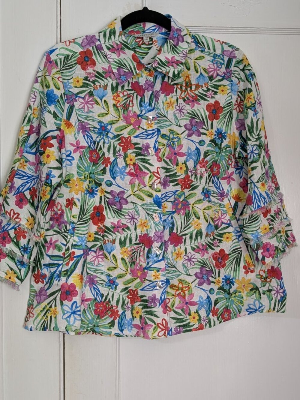 John Mark Women's PM Petite Medium Linen Floral Button Up Shirt Multi Blouse